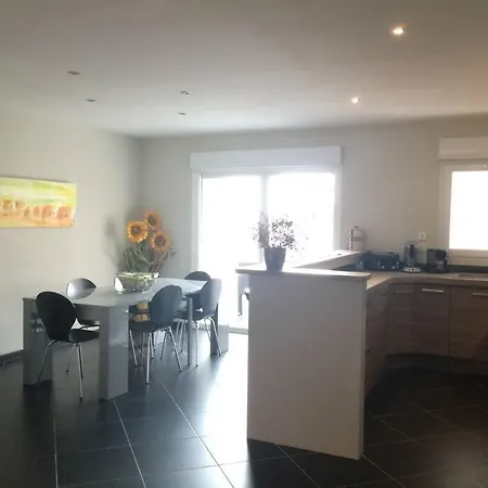 Grande Maison Familiale Tout Confort . *